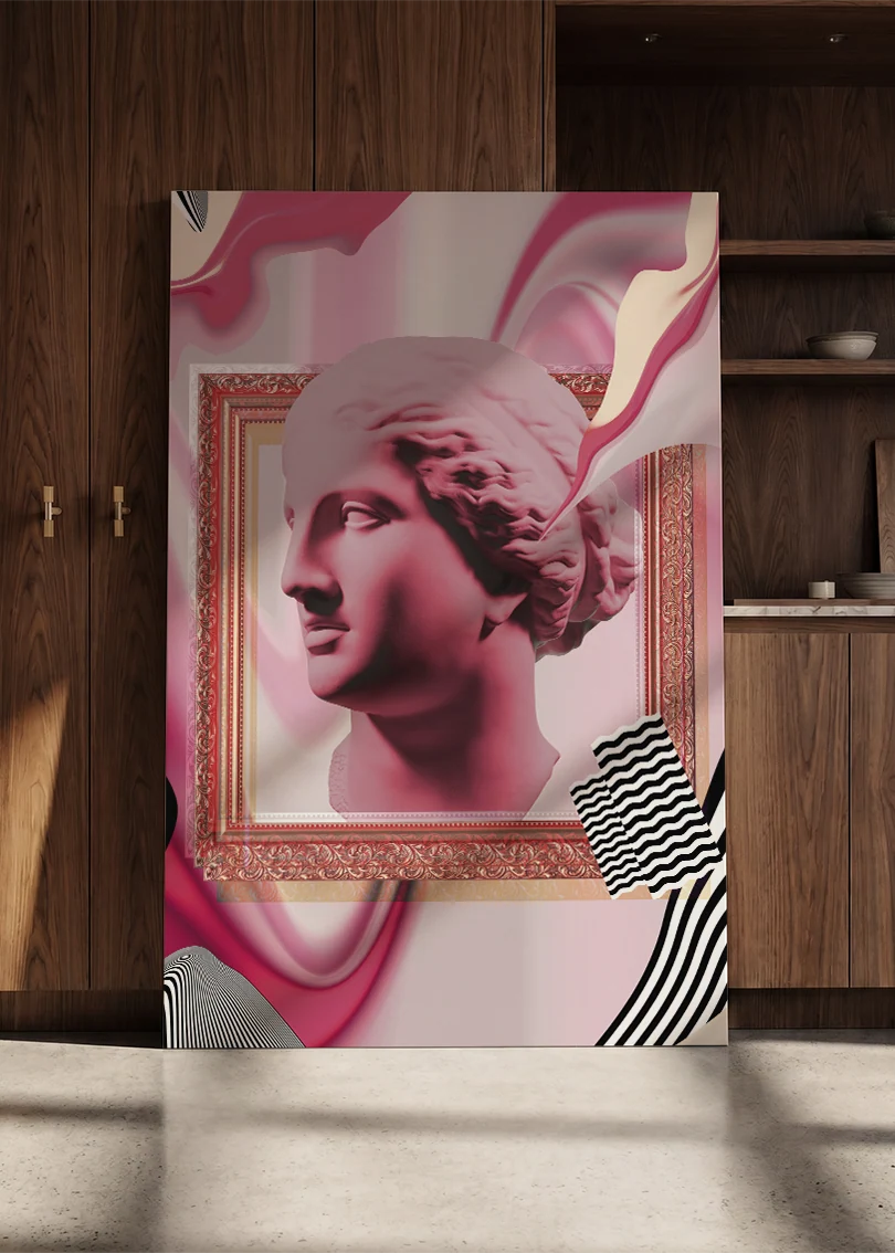 Akustikbillede med en gipsbuste i en pink collage, lænet mod en skabsvæg i valnød